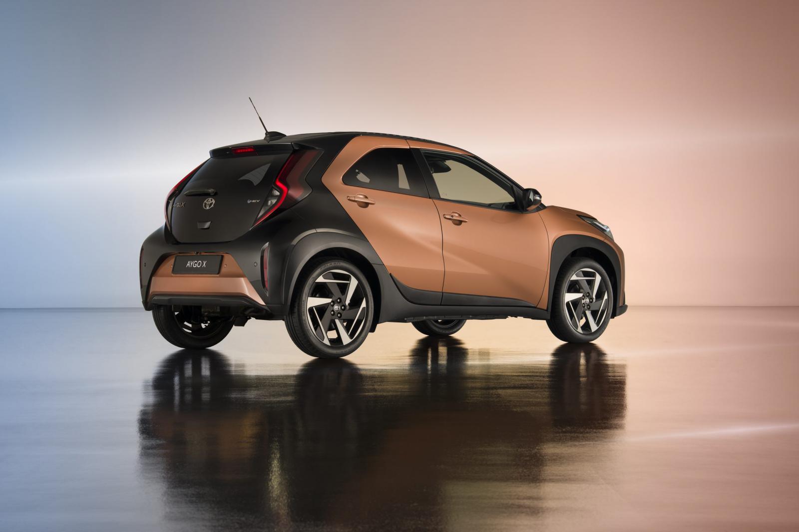 Ντεμπούτο για το ανανεωμένο και υβριδικό Toyota Aygo X 